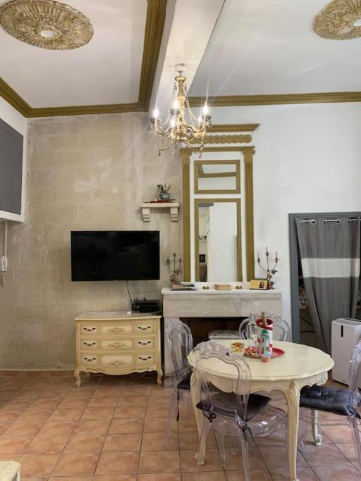 Magnifique Appartement Plein Coeur Avignon Intra-Muros Bagian luar foto
