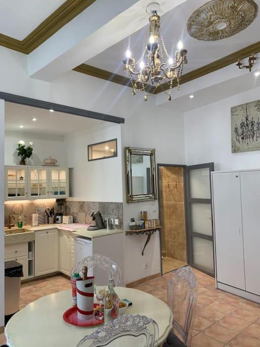 Magnifique Appartement Plein Coeur Avignon Intra-Muros Bagian luar foto